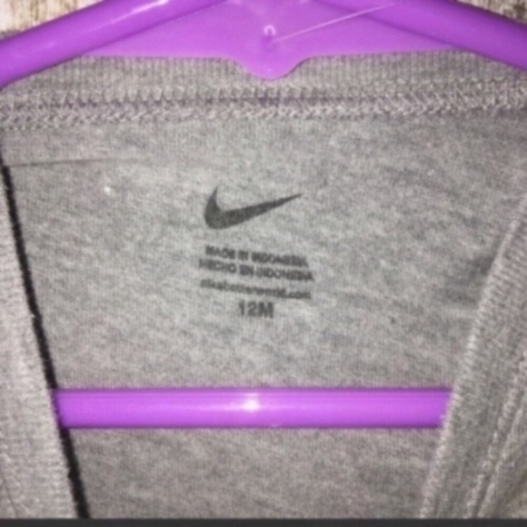Nike Kids Run Fast Gray Tee - Picture 4 of 4